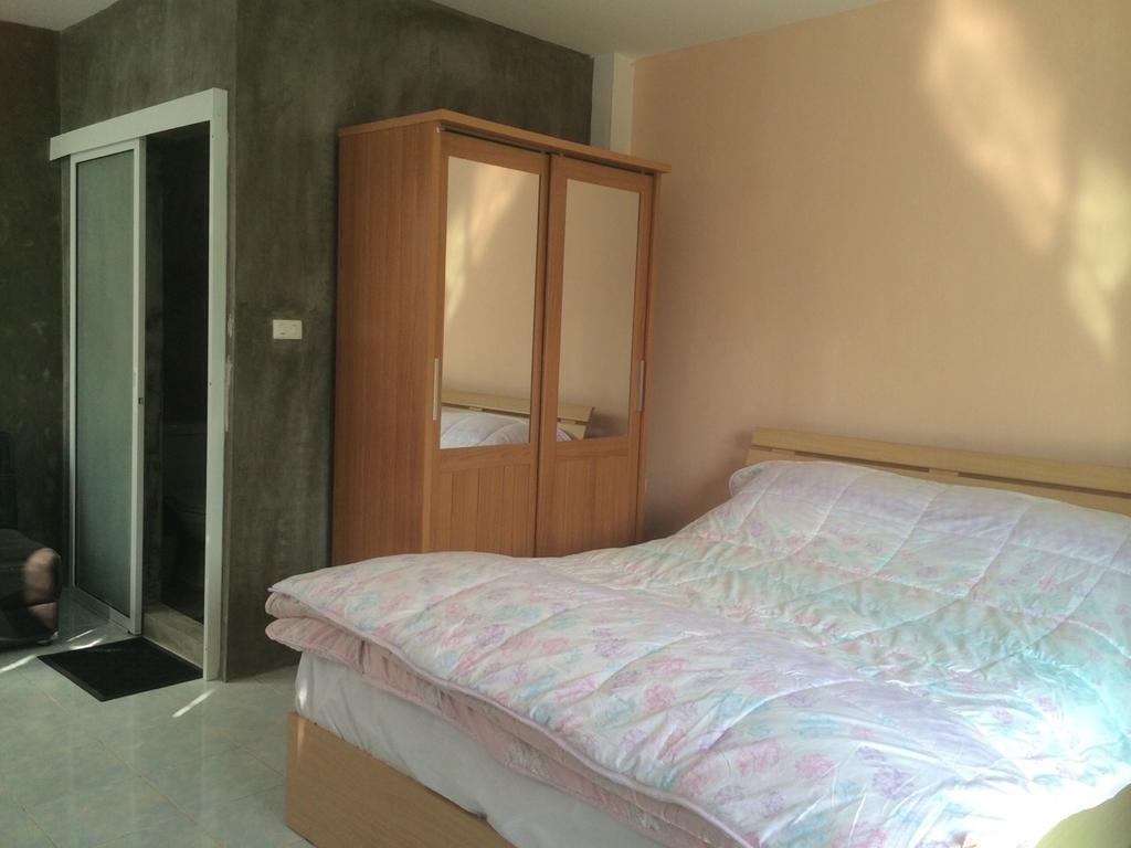 Hom Baan Chiang Mai Hotel Værelse billede